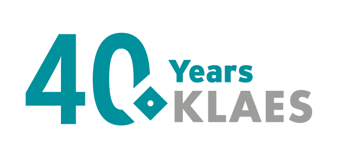 El logotipo del aniversario: orientado al futuro y vinculado a la tradición - con el disquete estilizado